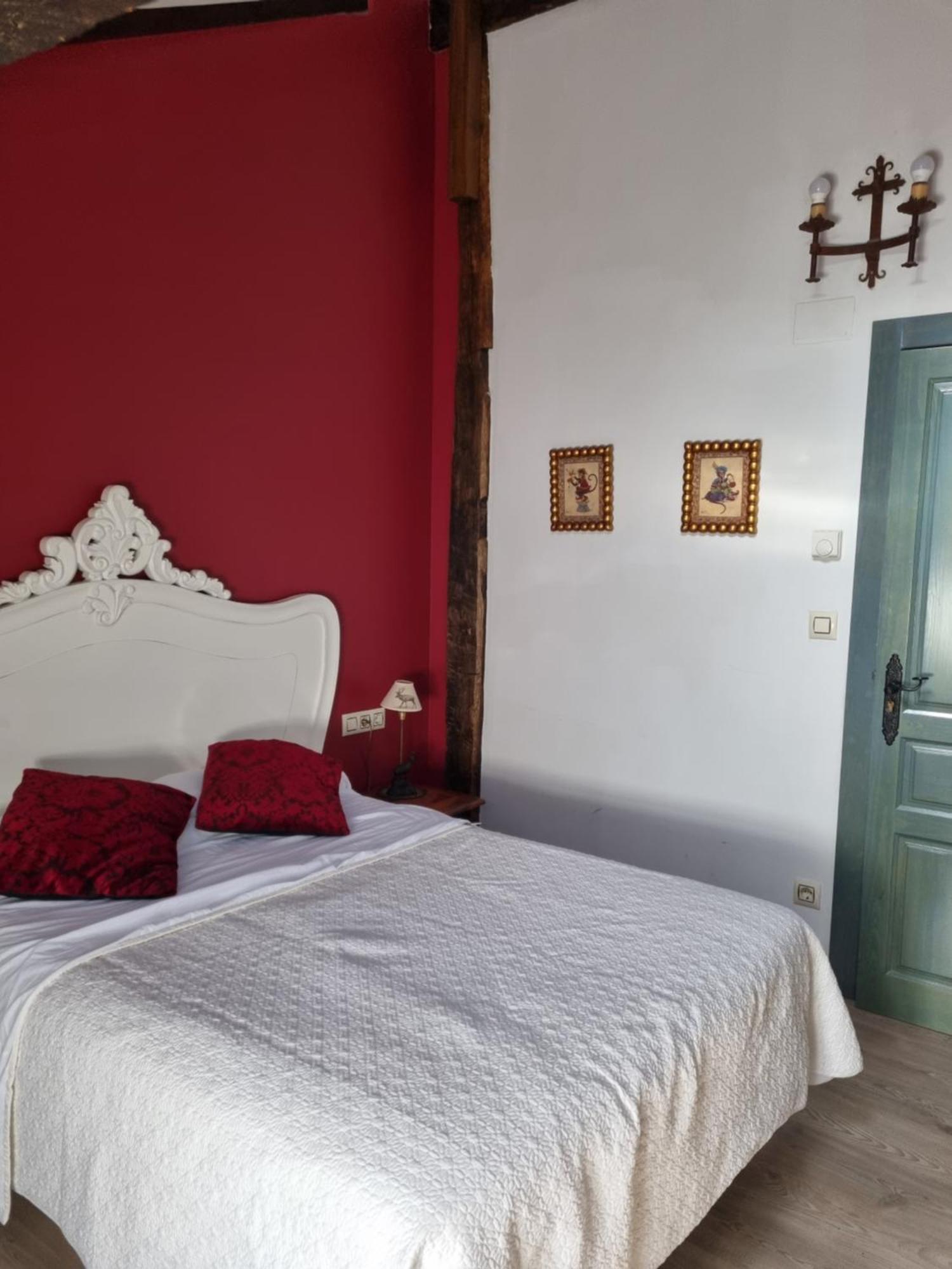 Hotel Rural La Casa Encanto Espinosa de los Monteros Esterno foto