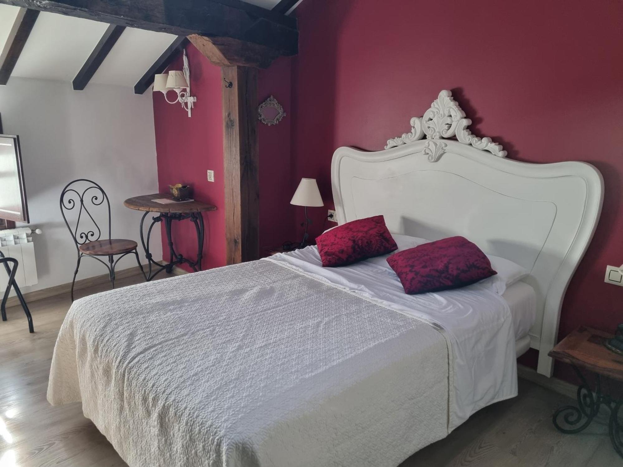 Hotel Rural La Casa Encanto Espinosa de los Monteros Esterno foto